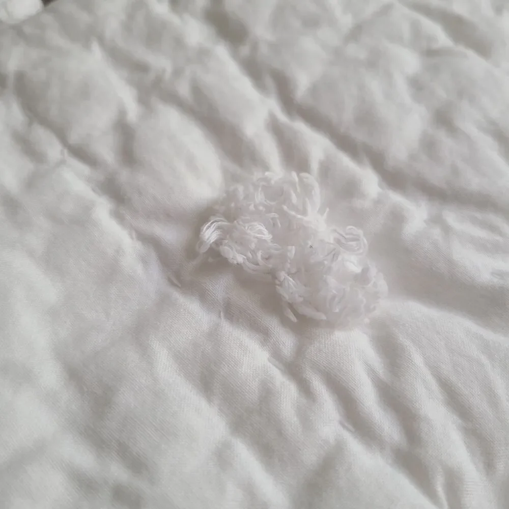 Pottery Barn Set (2) Shams Cotton White Standard Pom Pom Quilted 19.5
